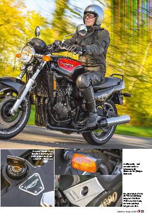 Triumph Trident 900